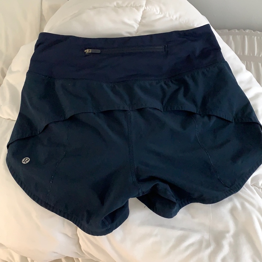 lululemon speed up low rise shorts in true navy 2.5”